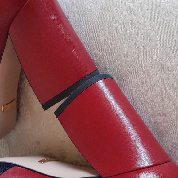 Gucci Luxury Star Adornment Shoes! - Picture 14 of 16